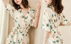 免费撕开胸罩吮胸视频